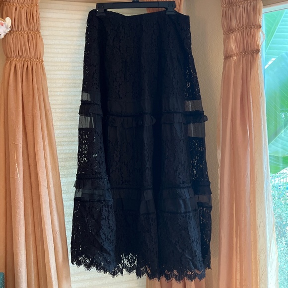 Tiar Lor Angeles Lace MIDI /  Maxi Skirt - Picture 4 of 7